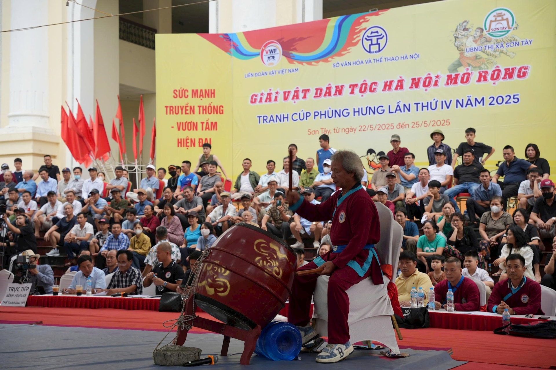 Hà Nội giành giải Nhất toàn đoàn và Cup vô địch giải Vật dân tộc - Ảnh 2.