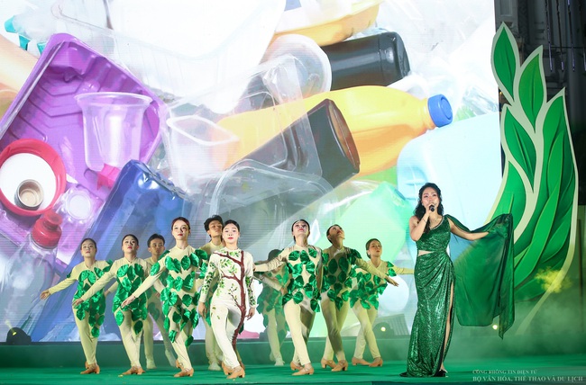 “13 win xanh mãi bốn mùa” - nghệ thuật lan tỏa thông điệp bảo vệ môi trường - Ảnh 8.