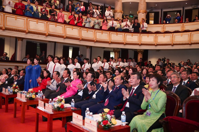 Bộ trưởng Nguyễn Văn Hùng giữ chức Bí thư Đảng ủy Bộ 13win10 nhiệm kỳ 2025 - 2030 - Ảnh 1.