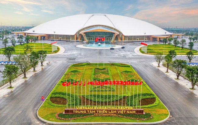 Thủ tướng chỉ đạo khẩn trương tập trung triển khai tổ chức Triển lãm thành tựu Đất nước nhân dịp kỷ niệm 80 năm Ngày Quốc khánh - Ảnh 1.